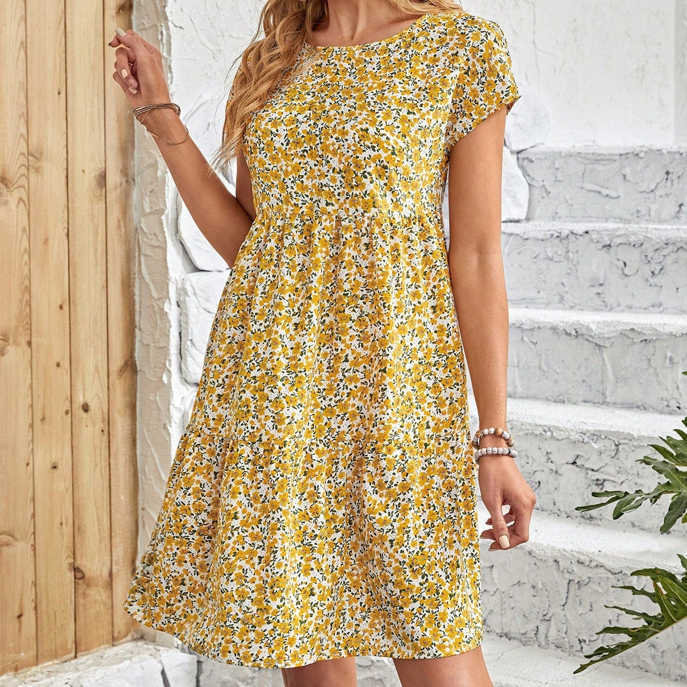 Women's Casual Short Sleeve Dress – Simple, Stylish & Ideal for Daily Outfits